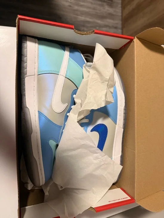Nike Dunk High Size 10 Men & 11.5 Women - Picture 1 of 4